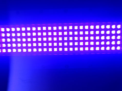 UV-LED固化機(jī)技術(shù)因節(jié)能、環(huán)保成為UV LED面光源發(fā)展方向